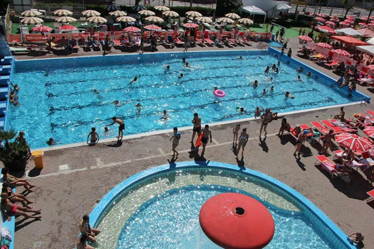 **  Hotel Rosalba Riccione Itálie