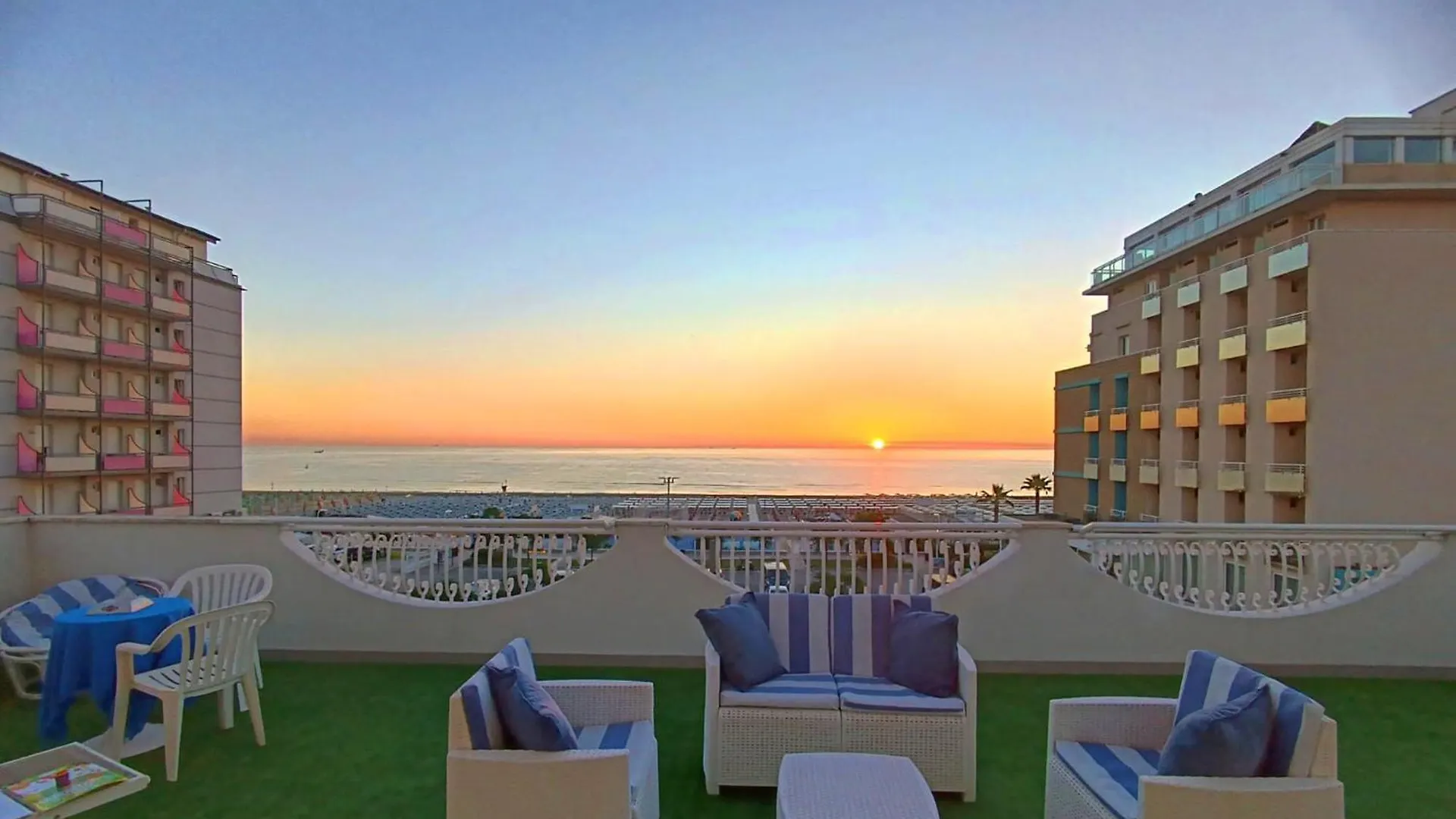 Hotel Rosalba Riccione 2*,